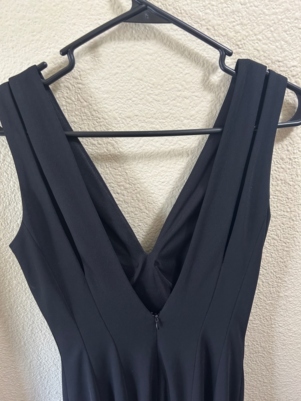 White House Black Market Black V-Neck Midi Dress - Picture 4 of 5